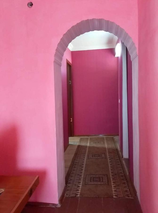Hotel Udabno Naili Zewnętrze zdjęcie